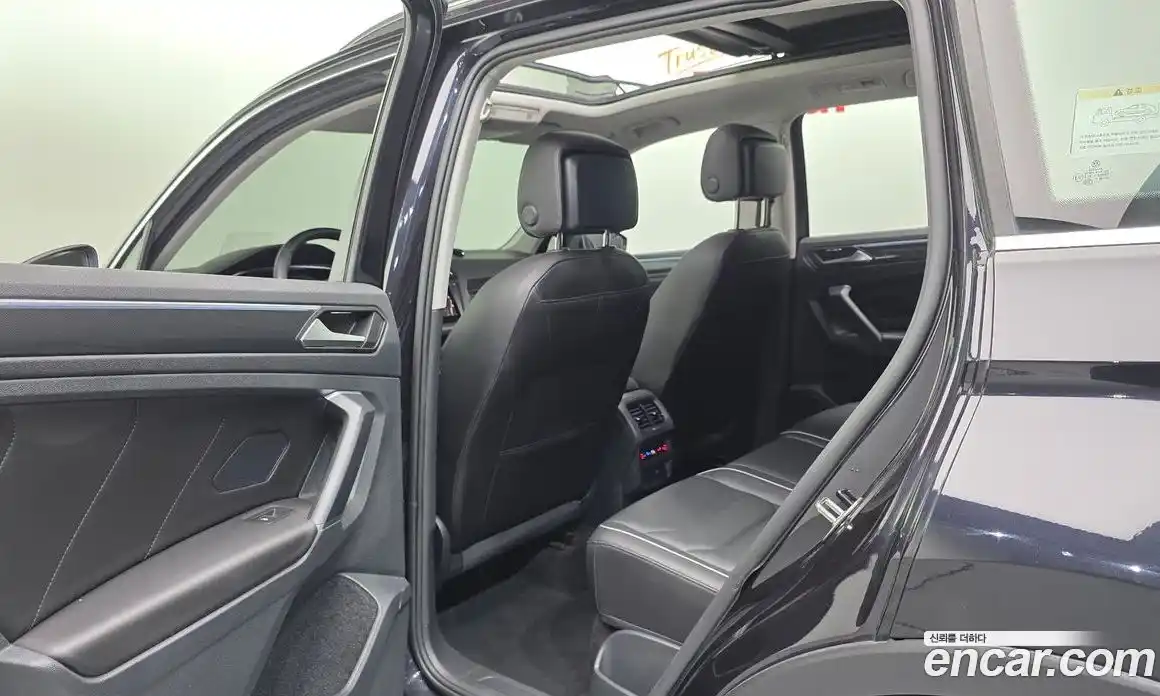 Volkswagen Tiguan 2022 2.0 Автомат в Москве № 168533, фото 17