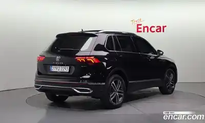 Volkswagen Tiguan 2022 2.0 Автомат в Москве № 168533, миниатюра 2