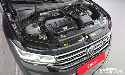 Volkswagen Tiguan 2022 2.0 Автомат в Москве № 168533, миниатюра 6