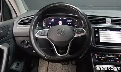 Volkswagen Tiguan 2023 2.0 Автомат в Москве № 168700, миниатюра 11