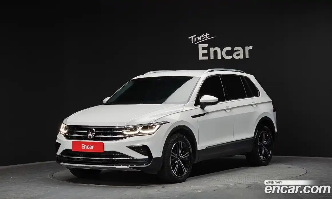 Volkswagen Tiguan 2023 2.0 Автомат в Москве № 168700, фото 18