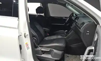 Volkswagen Tiguan 2023 2.0 Автомат в Москве № 168700, миниатюра 9