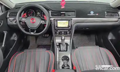 Volkswagen Passat 2018 2.0 Автомат в Москве № 168870, миниатюра 2