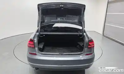 Volkswagen Passat 2018 2.0 Автомат в Москве № 168870, миниатюра 3