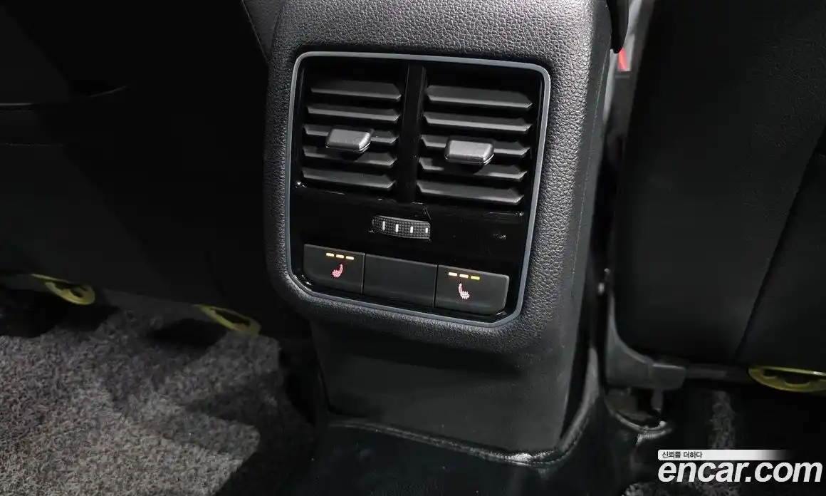 Volkswagen Passat 2018 2.0 Автомат в Москве № 168870, фото 8