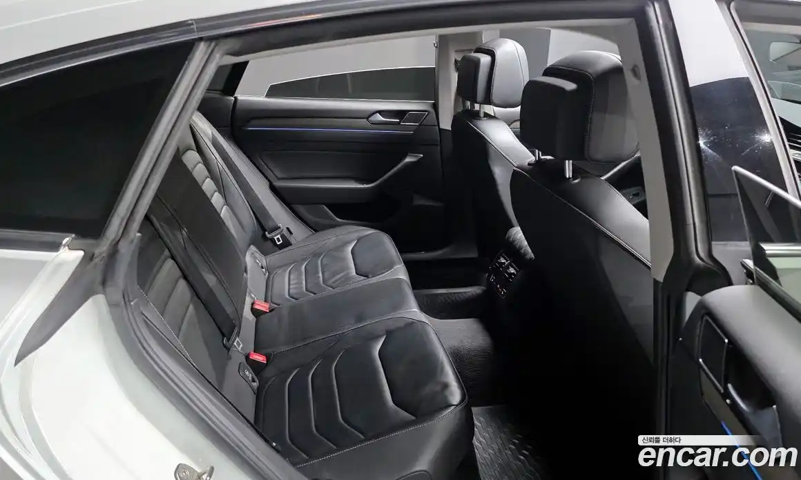 Volkswagen Arteon 2019 2.0 Автомат в Москве № 169067, фото 11