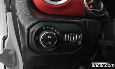 Jeep Wrangler 2023 2.0 Автомат в Москве № 169354, миниатюра 12