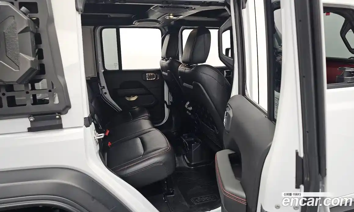 Jeep Wrangler 2023 2.0 Автомат в Москве № 169354, фото 3