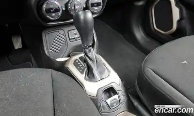 Jeep Renegade 2016 2.4 Автомат в Москве № 169583, миниатюра 2