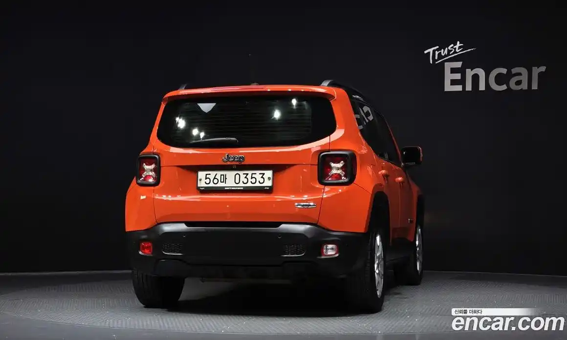 Jeep Renegade 2016 2.4 Автомат в Москве № 169888, фото 11