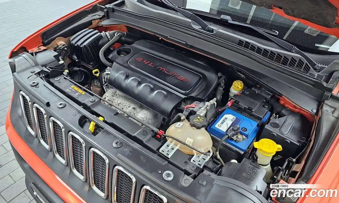 Jeep Renegade 2016 2.4 Автомат в Москве № 169888, фото 13