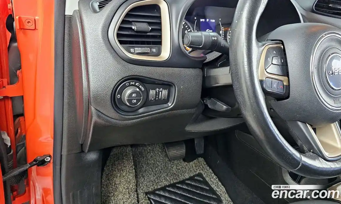 Jeep Renegade 2016 2.4 Автомат в Москве № 169888, фото 10