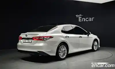 Toyota Camry 2019 2.5 Автомат в Москве № 170153, миниатюра 2