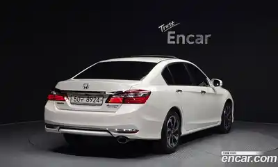 Honda Accord 2016 2.4 Автомат в Москве № 170513, миниатюра 2