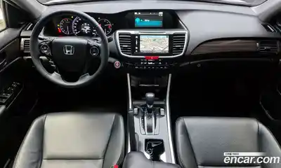 Honda Accord 2016 2.4 Автомат в Москве № 170513, миниатюра 7