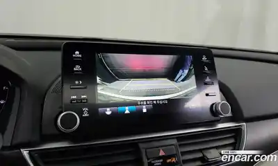 Honda Accord 2018 2.0 Автомат в Москве № 170526, миниатюра 4