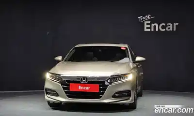 Honda Accord 2018 2.0 Автомат в Москве № 170526, миниатюра 10