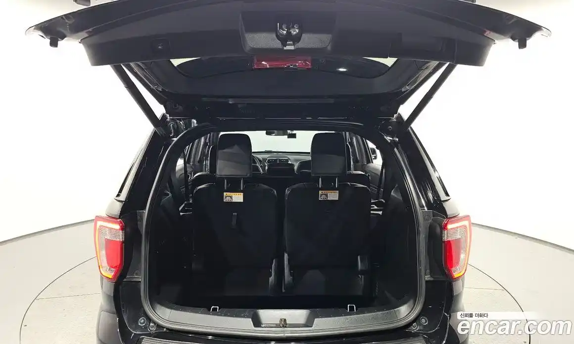 Ford Explorer 2019 2.3 Автомат в Москве № 170919, фото 12