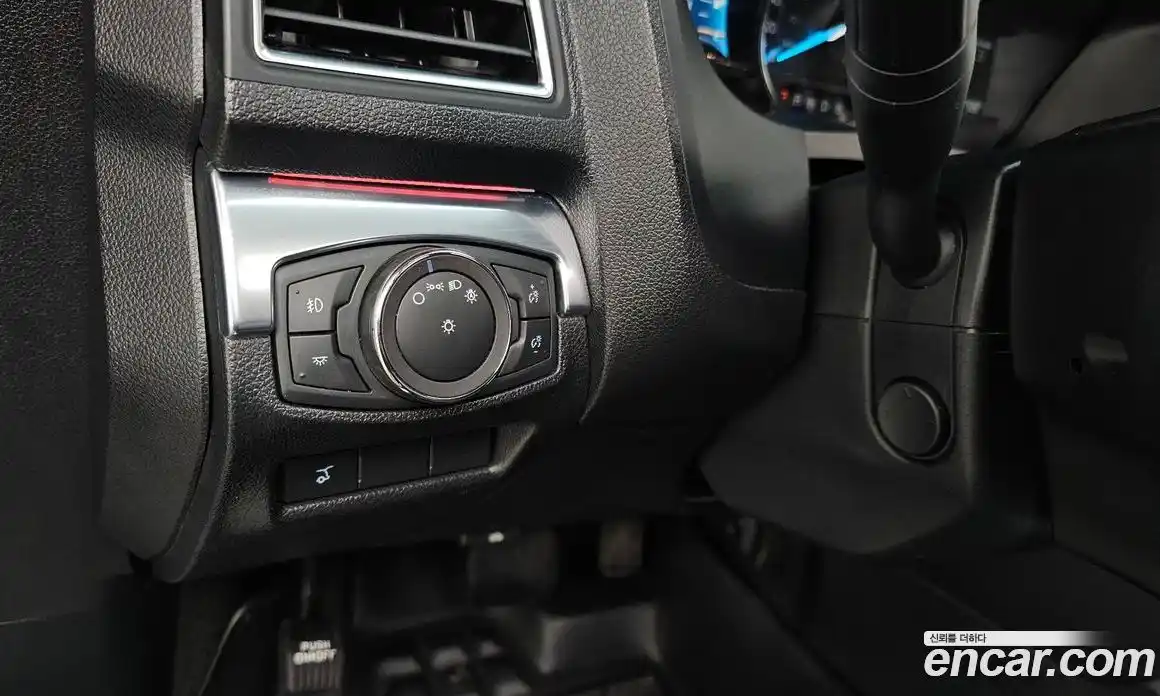 Ford Explorer 2019 2.3 Автомат в Москве № 170919, фото 17