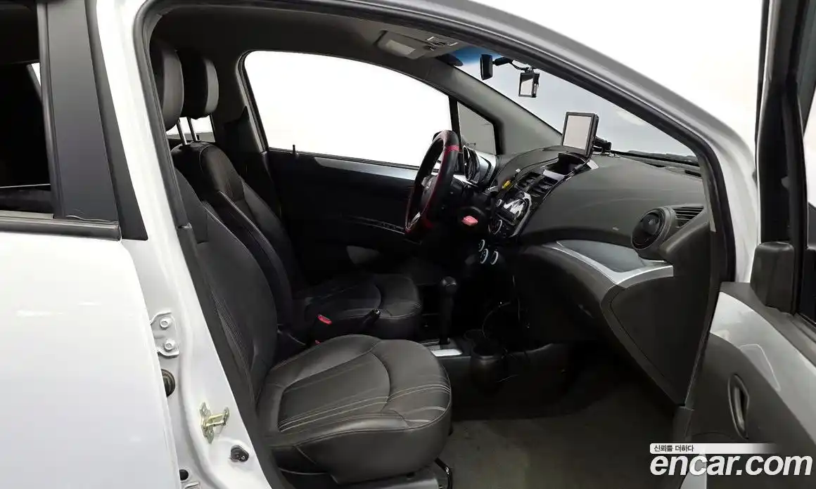 Chevrolet Spark 2014 1.0 Автомат в Москве № 173916, фото 6