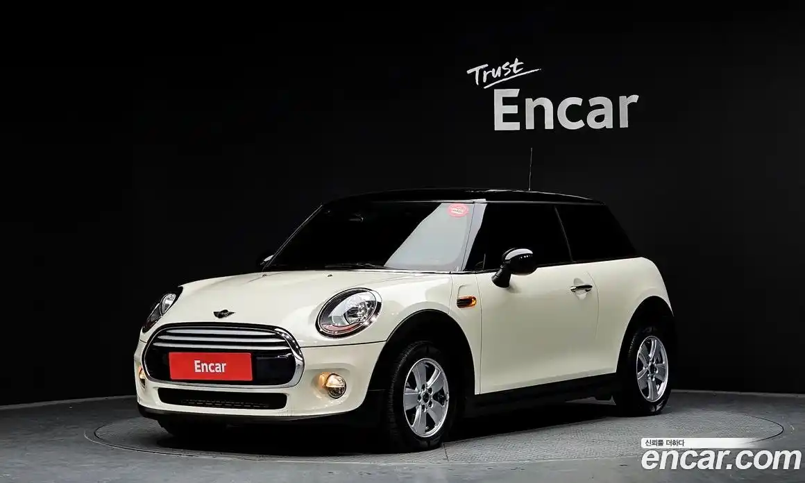 Mini Cooper 2014 1.5 Автомат в Москве № 179659, фото 6