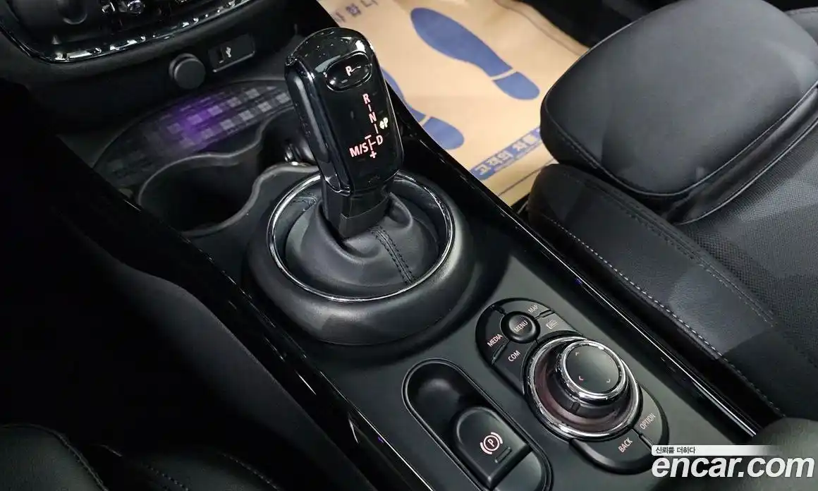 Mini Clubman 2023 1.5 Автомат в Москве № 180861, фото 13