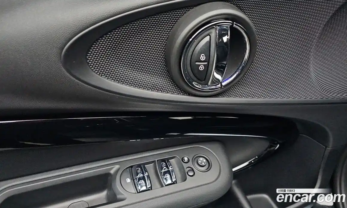 Mini Clubman 2023 1.5 Автомат в Москве № 180861, фото 3