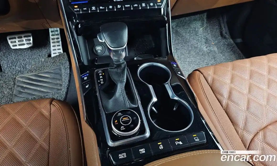 Kia Mohave 2022 3.0 Автомат в Москве № 18216, фото 17