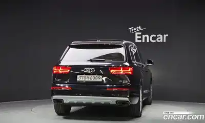 Audi Q7 2019 2.0 Автомат в Москве № 183614, миниатюра 4