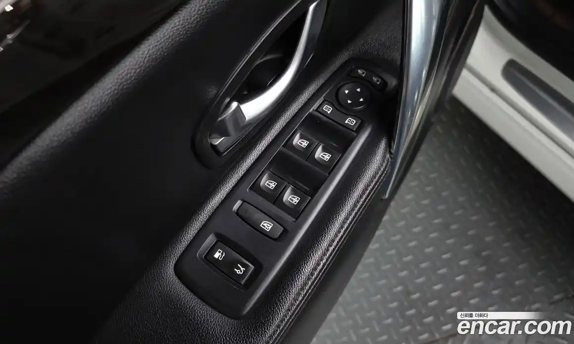 Renault SM7 2012 2.5 Автомат в Москве № 184424, фото 17