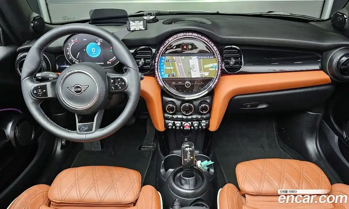 Mini Cooper Convertible 2024 2.0 Автомат в Москве № 186994, фото 11