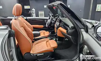 Mini Cooper Convertible 2024 2.0 Автомат в Москве № 186994, миниатюра 7