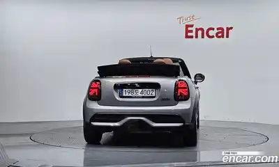 Mini Cooper Convertible 2024 2.0 Автомат в Москве № 186994, миниатюра 10