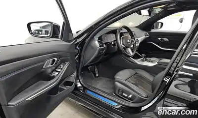 BMW 3-Series 2022 2.0 Автомат в Москве № 189466, миниатюра 4