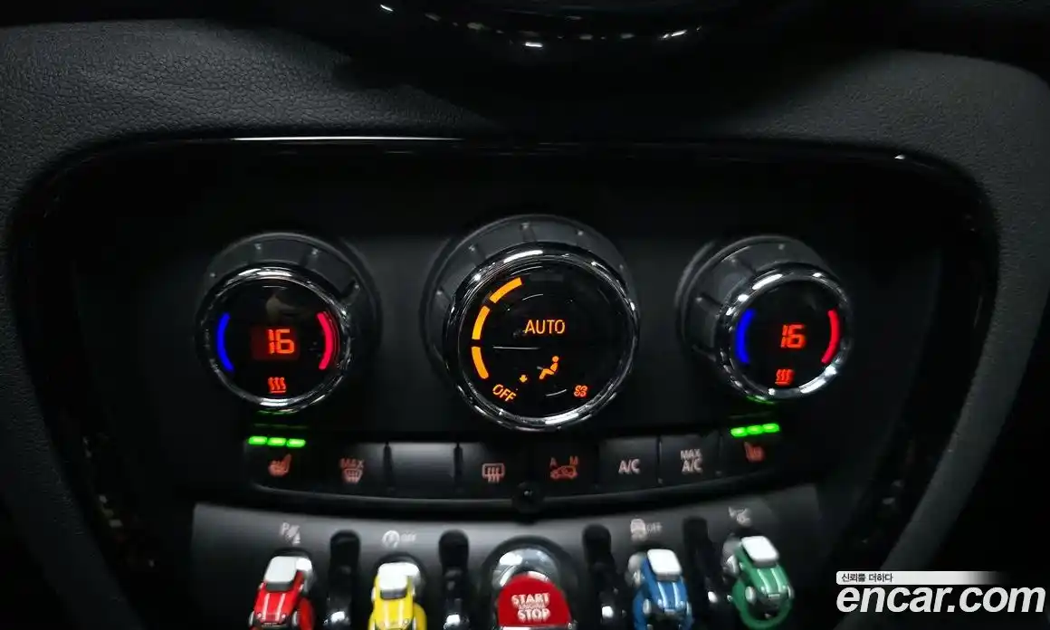 Mini Clubman 2018 2.0 Автомат в Москве № 189960, фото 15