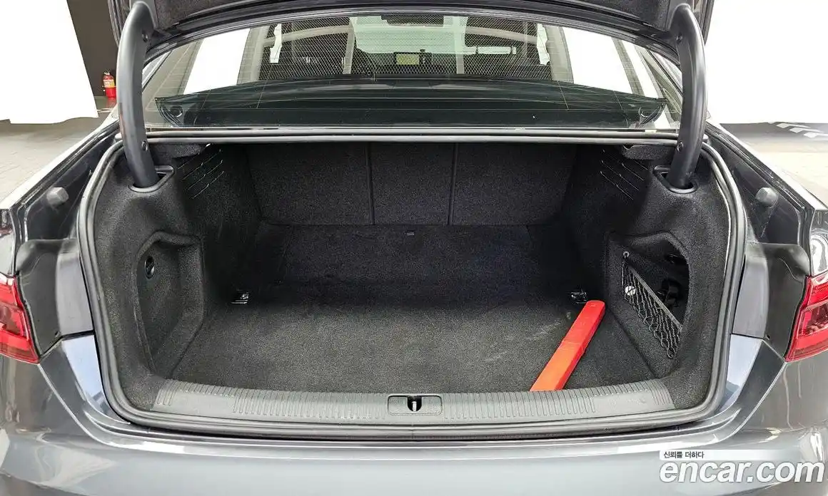 Audi A4 2019 2.0 Автомат в Москве № 190192, фото 1