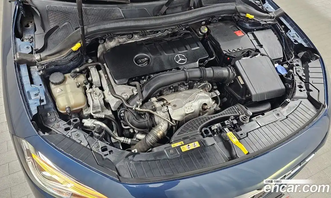 Mercedes-Benz GLA-Class 2021 2.0 Автомат в Москве № 191651, фото 17