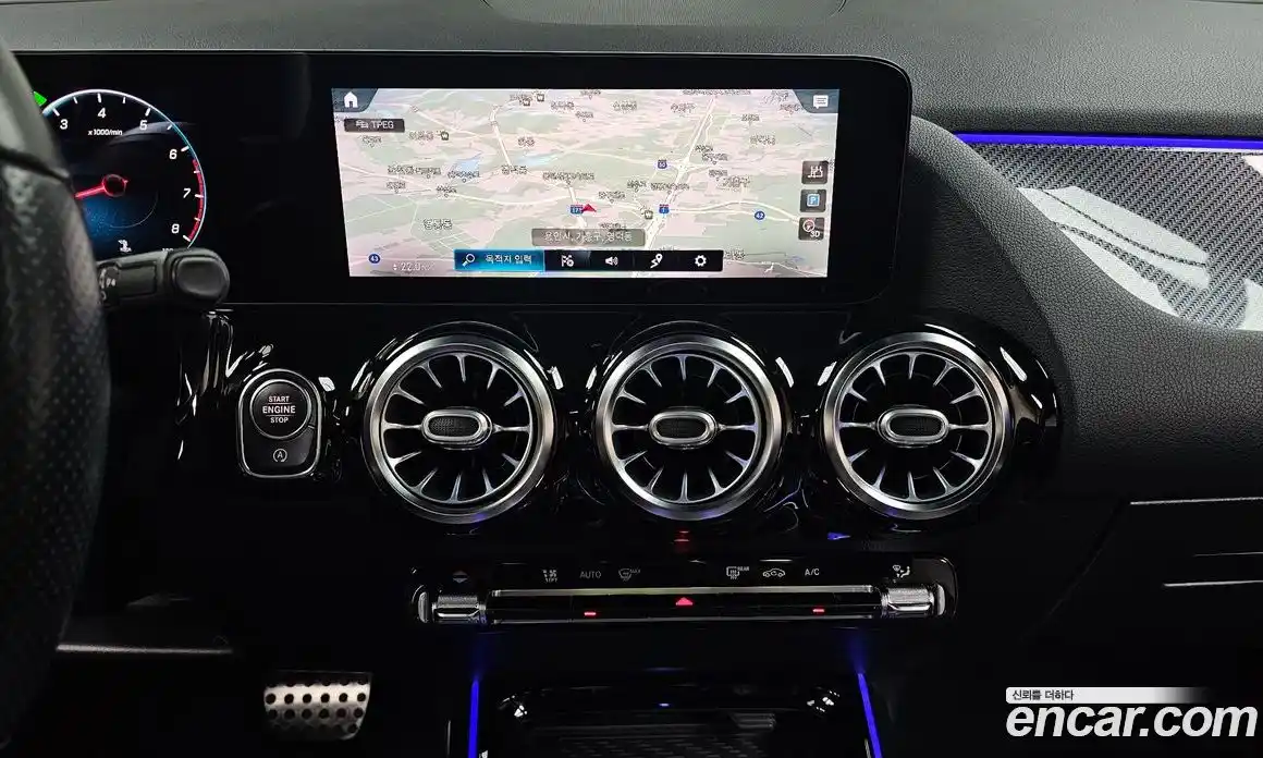 Mercedes-Benz GLA-Class 2021 2.0 Автомат в Москве № 191651, фото 3