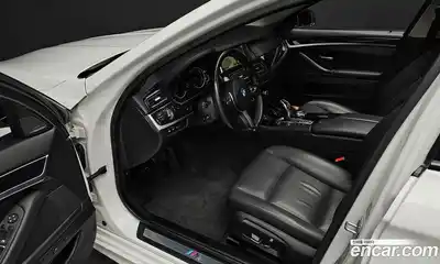 BMW 5-Series 2016 3.0 Автомат в Москве № 192970, миниатюра 11