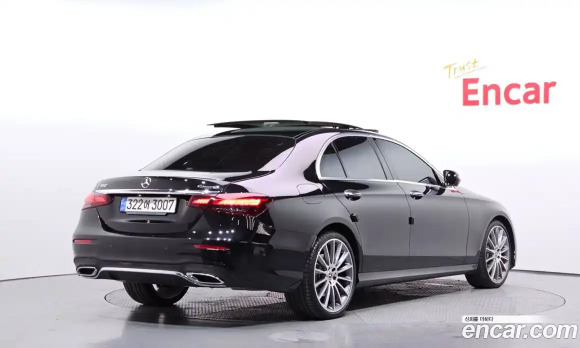 Mercedes-Benz E-Class 2022 2.0 Автомат в Москве № 193826, фото 15