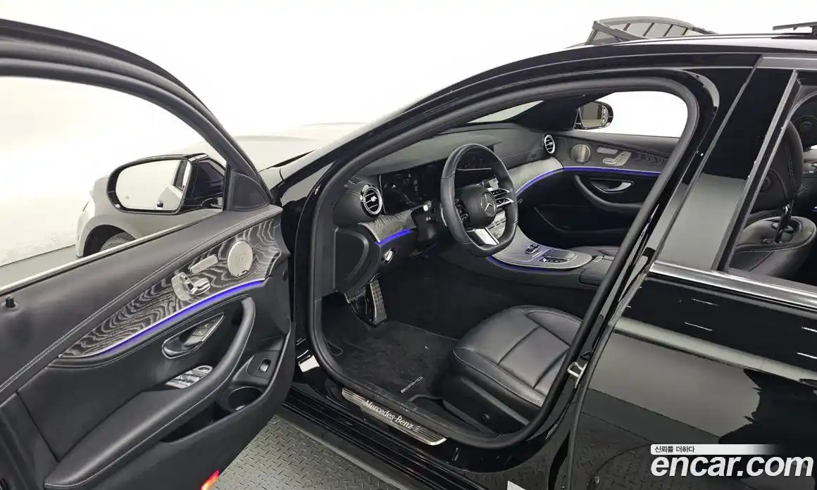 Mercedes-Benz E-Class 2022 2.0 Автомат в Москве № 193826, фото 16