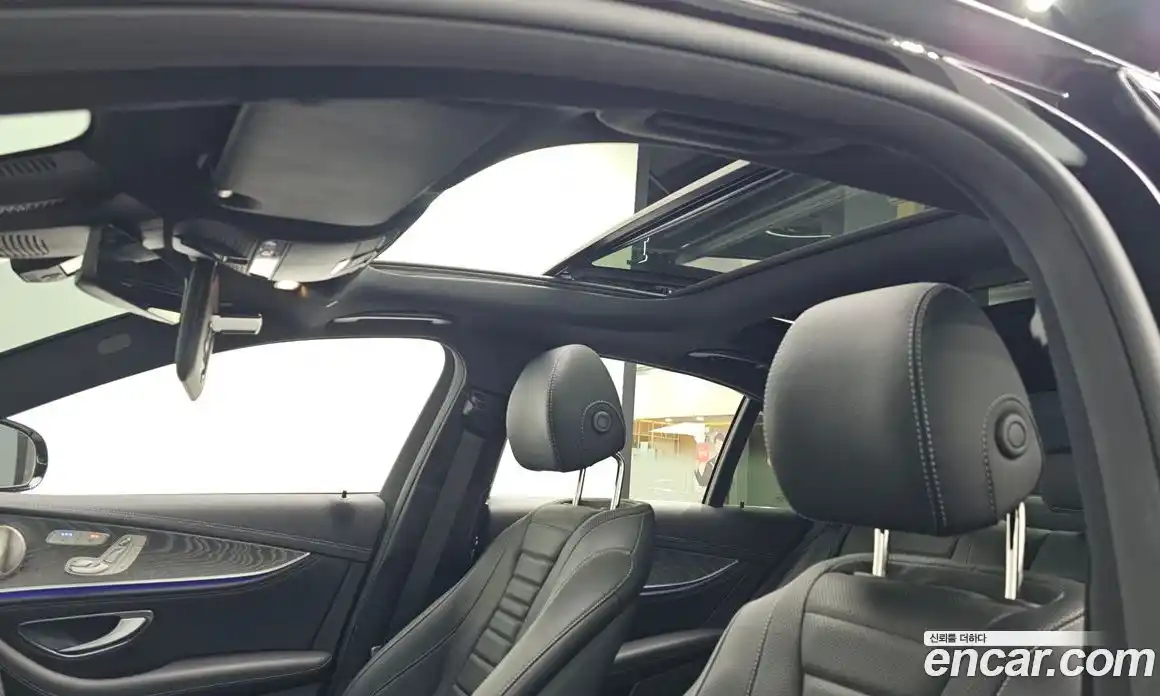 Mercedes-Benz E-Class 2022 2.0 Автомат в Москве № 193826, фото 20