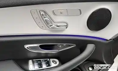 Mercedes-Benz E-Class 2021 2.0 Автомат в Москве № 194508, миниатюра 12