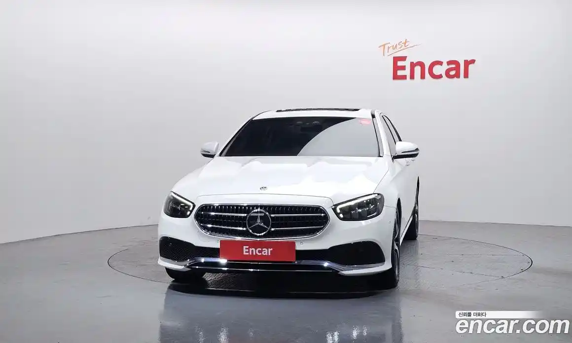 Mercedes-Benz E-Class 2021 2.0 Автомат в Москве № 194508, фото 15