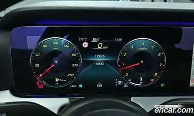 Mercedes-Benz E-Class 2021 2.0 Автомат в Москве № 194508, миниатюра 4