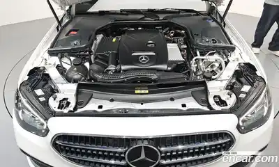 Mercedes-Benz E-Class 2021 2.0 Автомат в Москве № 194508, миниатюра 6