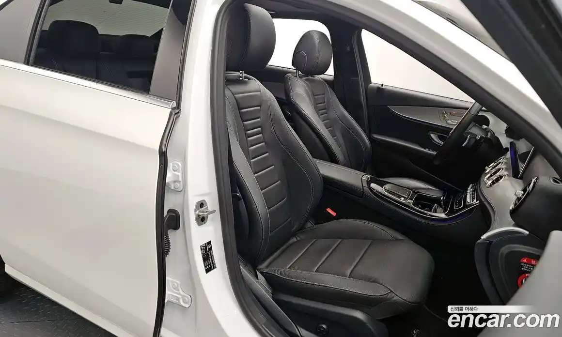 Mercedes-Benz E-Class 2021 2.0 Автомат в Москве № 194508, фото 10