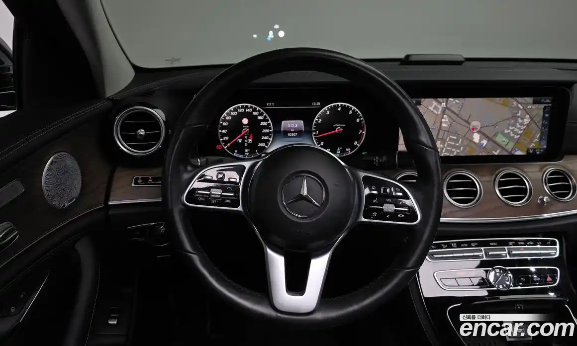 Mercedes-Benz E-Class 2020 2.0 Автомат в Москве № 195103, фото 12