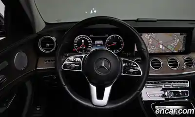 Mercedes-Benz E-Class 2020 2.0 Автомат в Москве № 195103, миниатюра 12