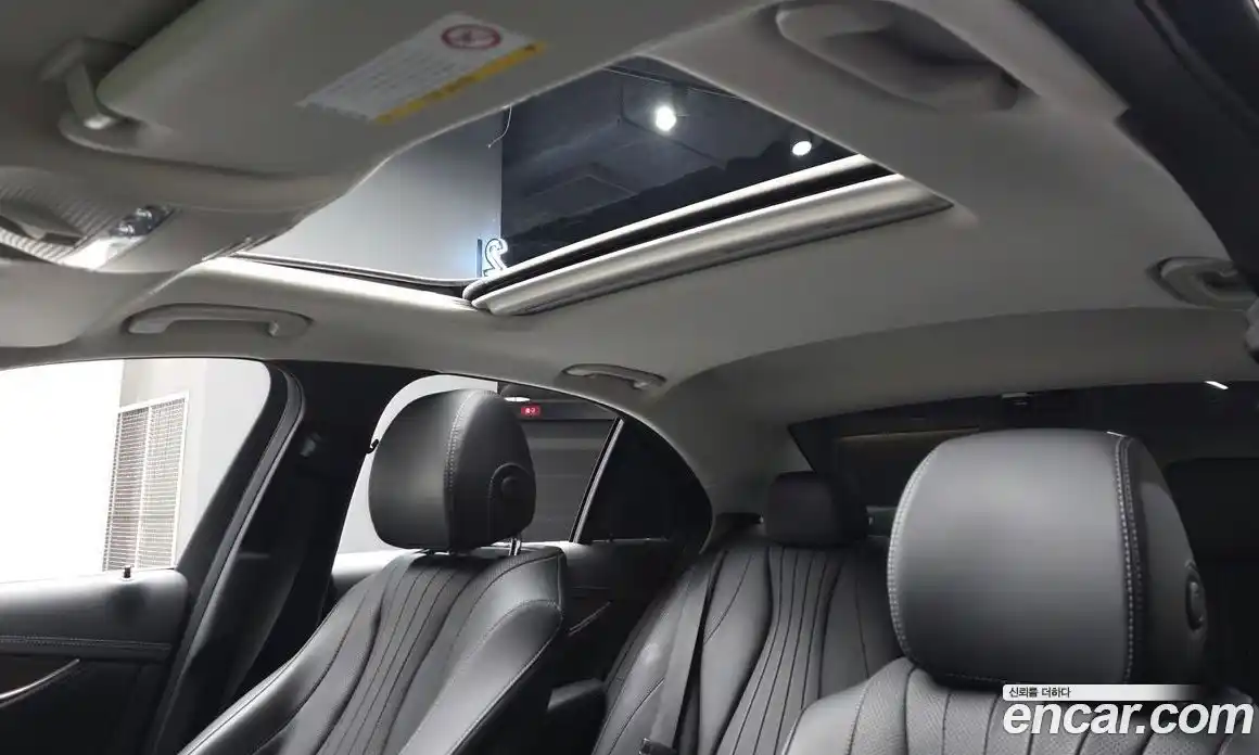 Mercedes-Benz E-Class 2020 2.0 Автомат в Москве № 195103, фото 17